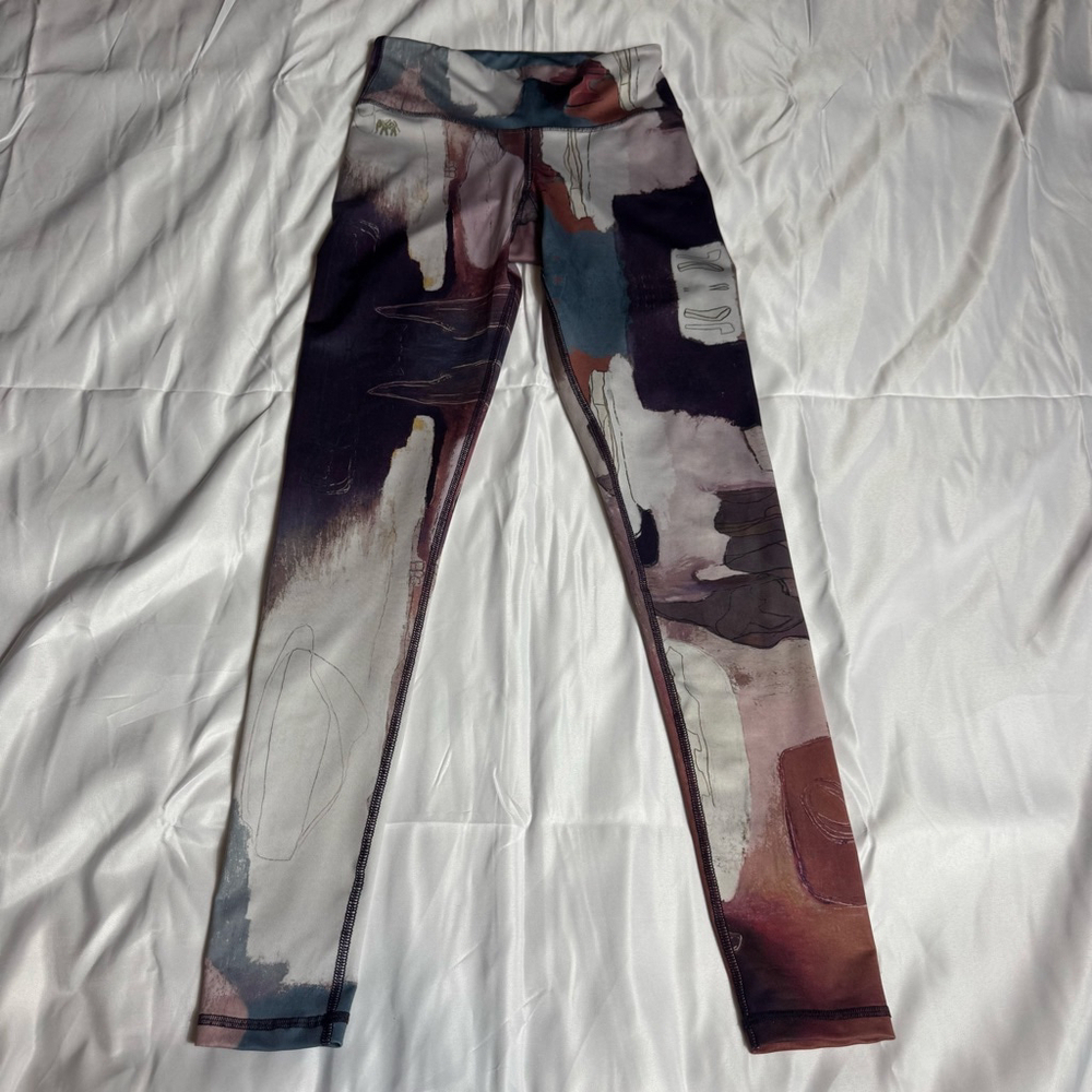 Women's AZIAM Leggings S Purple White Abstract Print